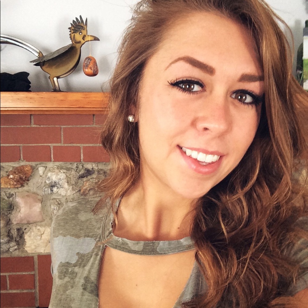 Meet your Posher, Gilien